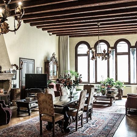 파도바 Palazzo Altinate - Note Di Piano 아파트 객실 사진